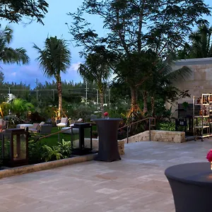 ***** Resort Kimpton Seafire + By Ihg Islas Caimán